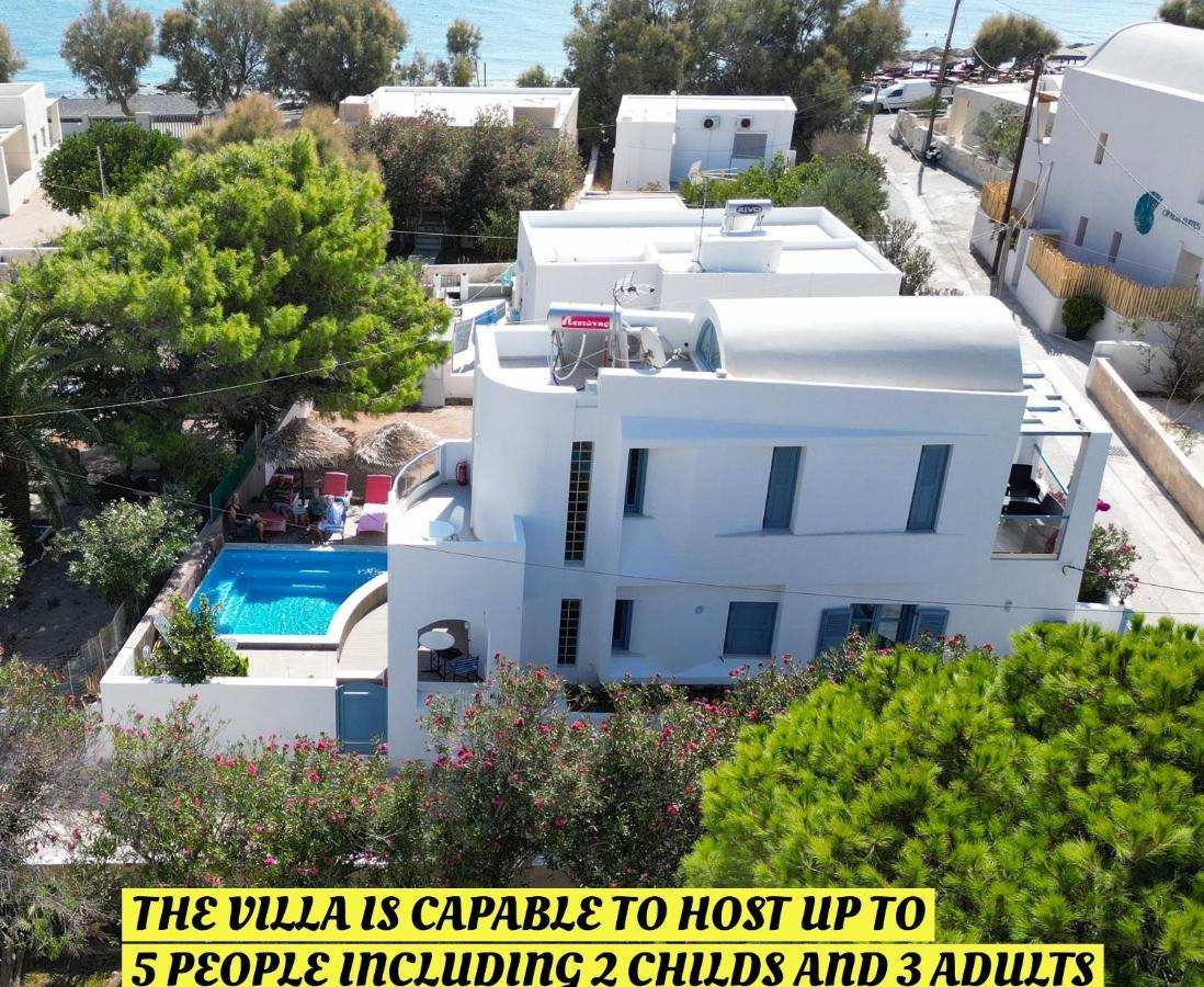 Located By The Sea One Beachfront Private Captain Lazaros Pool Villa With Loft In 750Sqm Spacious Private Plot-Jacuzzi-Sunrelax-Furnished Terace-Gazebo-Private Parking,Sleep 3 Adults And 2 Children, Just Steps From The Black Beach-Seaview Perissa  Luaran gambar