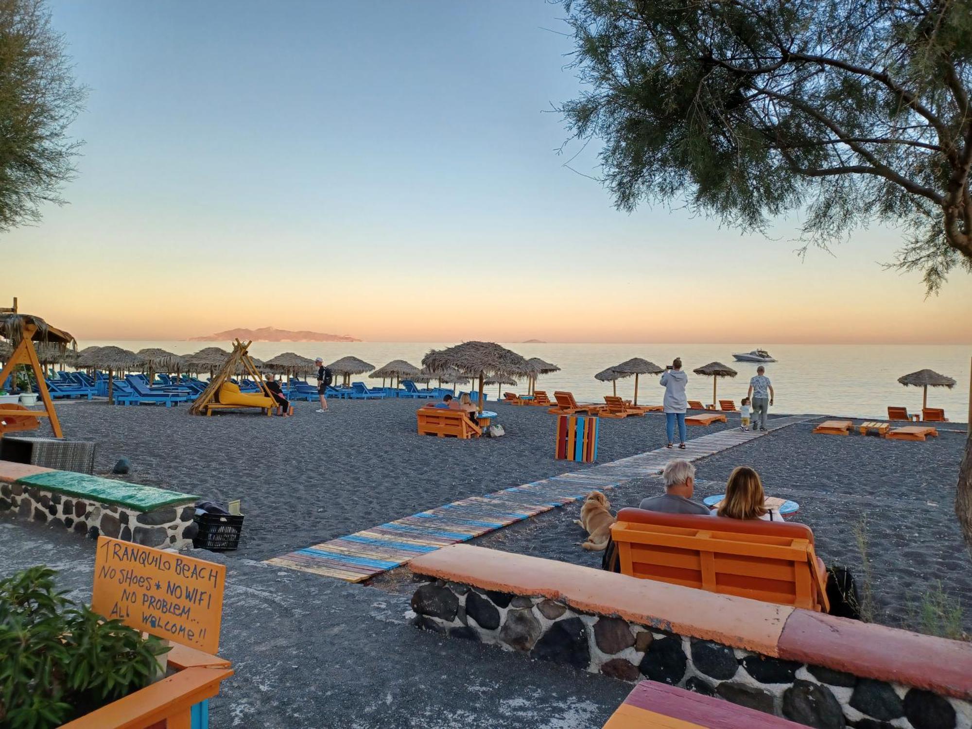 Located By The Sea One Beachfront Private Captain Lazaros Pool Villa With Loft In 750Sqm Spacious Private Plot-Jacuzzi-Sunrelax-Furnished Terace-Gazebo-Private Parking,Sleep 3 Adults And 2 Children, Just Steps From The Black Beach-Seaview Perissa  Luaran gambar