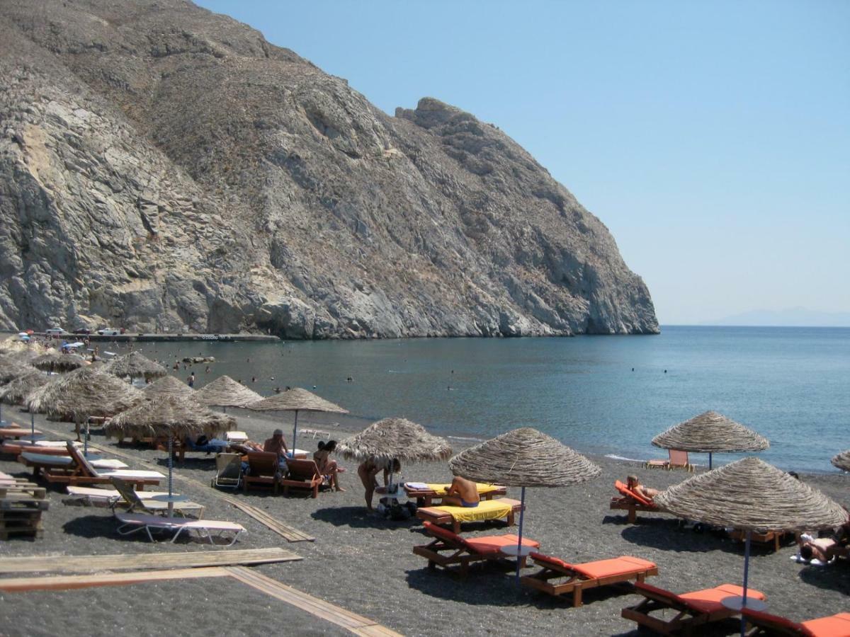 Located By The Sea One Beachfront Private Captain Lazaros Pool Villa With Loft In 750Sqm Spacious Private Plot-Jacuzzi-Sunrelax-Furnished Terace-Gazebo-Private Parking,Sleep 3 Adults And 2 Children, Just Steps From The Black Beach-Seaview Perissa  Luaran gambar