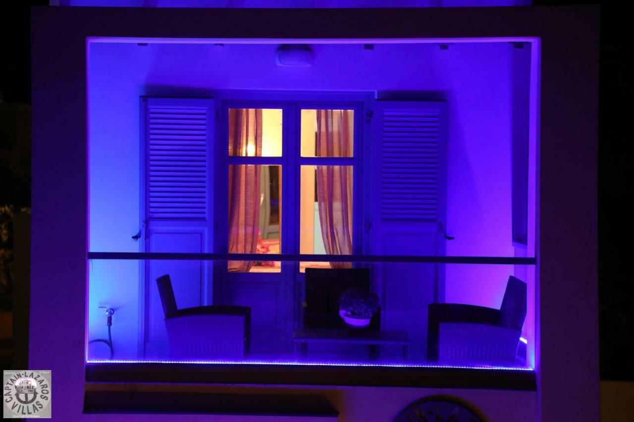 Located By The Sea One Beachfront Private Captain Lazaros Pool Villa With Loft In 750Sqm Spacious Private Plot-Jacuzzi-Sunrelax-Furnished Terace-Gazebo-Private Parking,Sleep 3 Adults And 2 Children, Just Steps From The Black Beach-Seaview Perissa  Luaran gambar